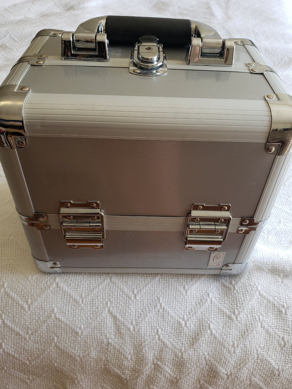 Caboodles Metal Cosmetic Train Case Makeup Travel Storage Case